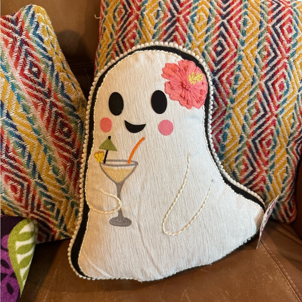 NWT Festive Ghost Pillow with Cocktail Design Viral